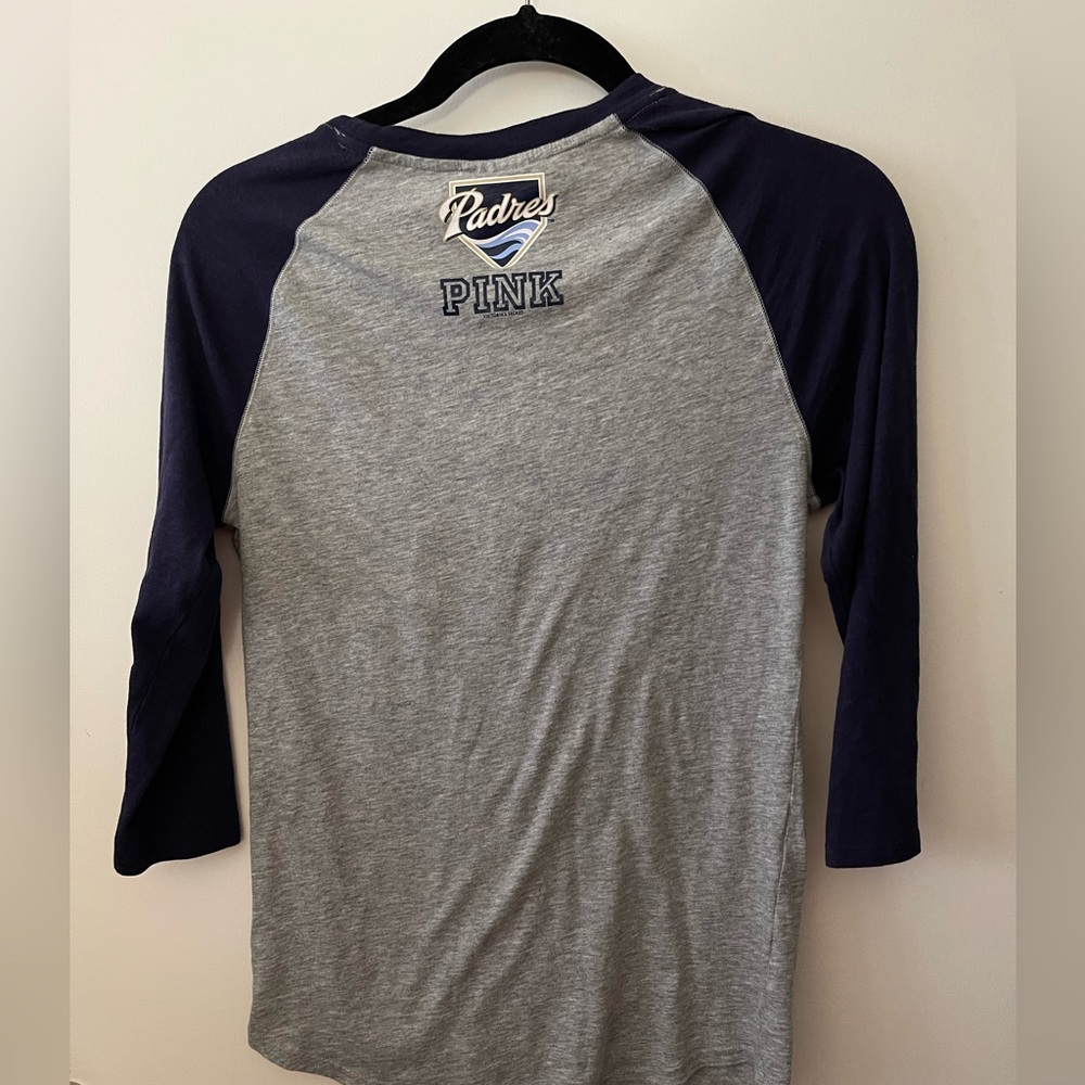Victoria’s Secret PINK Padres Designated Kisser Baseball Tee LARGE MLB - Picture 4 of 4